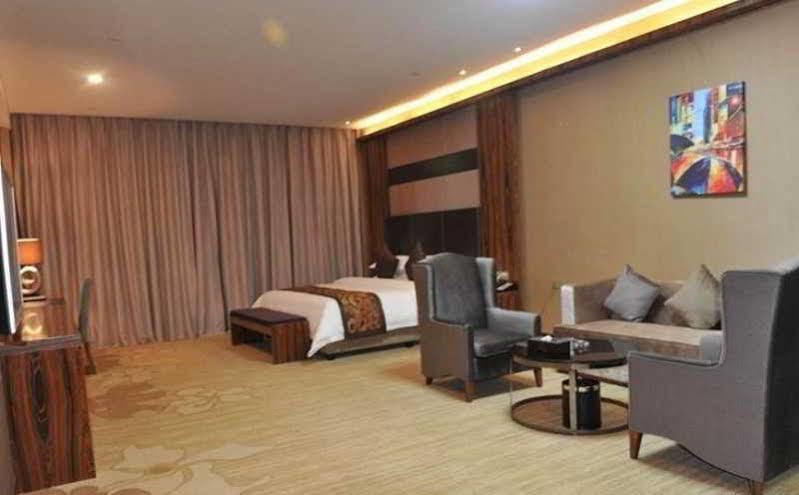 Ehrenburg Hotel Фошань Экстерьер фото